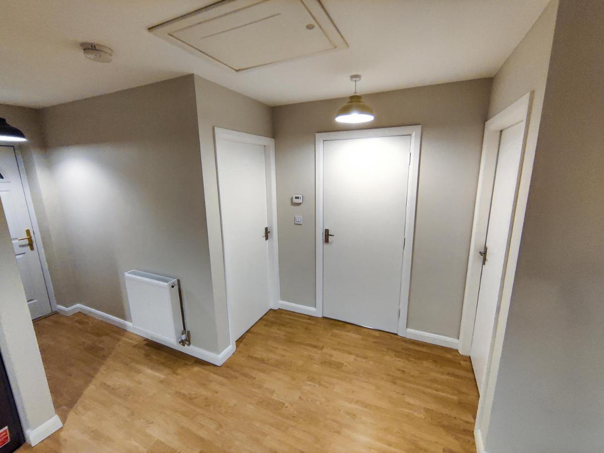 Joshua Court Single Room Stoke-on-Trent ภายนอก รูปภาพ