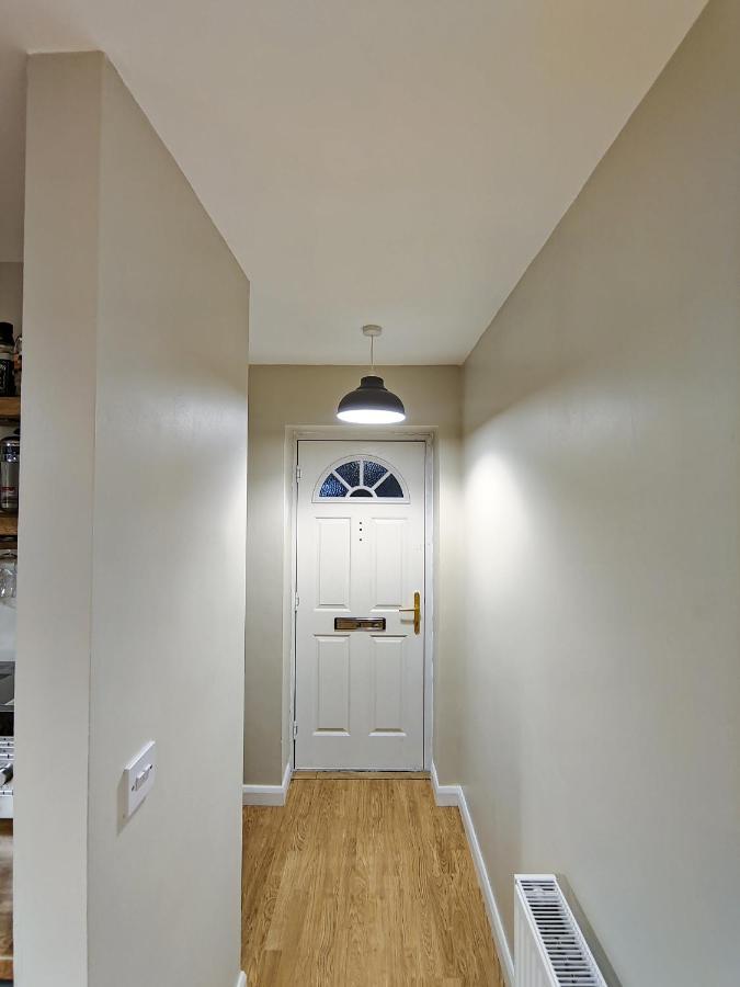 Joshua Court Single Room Stoke-on-Trent ภายนอก รูปภาพ